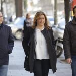 Juan Cornejo (I), junto a Susana Díaz y Mario Jiménez
