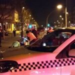 Los miembros de emergencias en el lugar del suceso