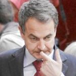 Zapatero busca adelantar los tiempos y despejar su futuro antes de mayo