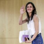 La portavoz del Gobierno del Ayuntamiento de Madrid, Rita Maestre, se despide al término de la rueda de prensa