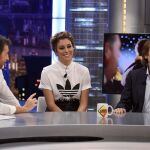 El presentador Pablo Motos con la actriz Blanca Suárez y el cantante Raphael durante el programa "El hormiguero "en Madrid.19/10/2015Madrid
