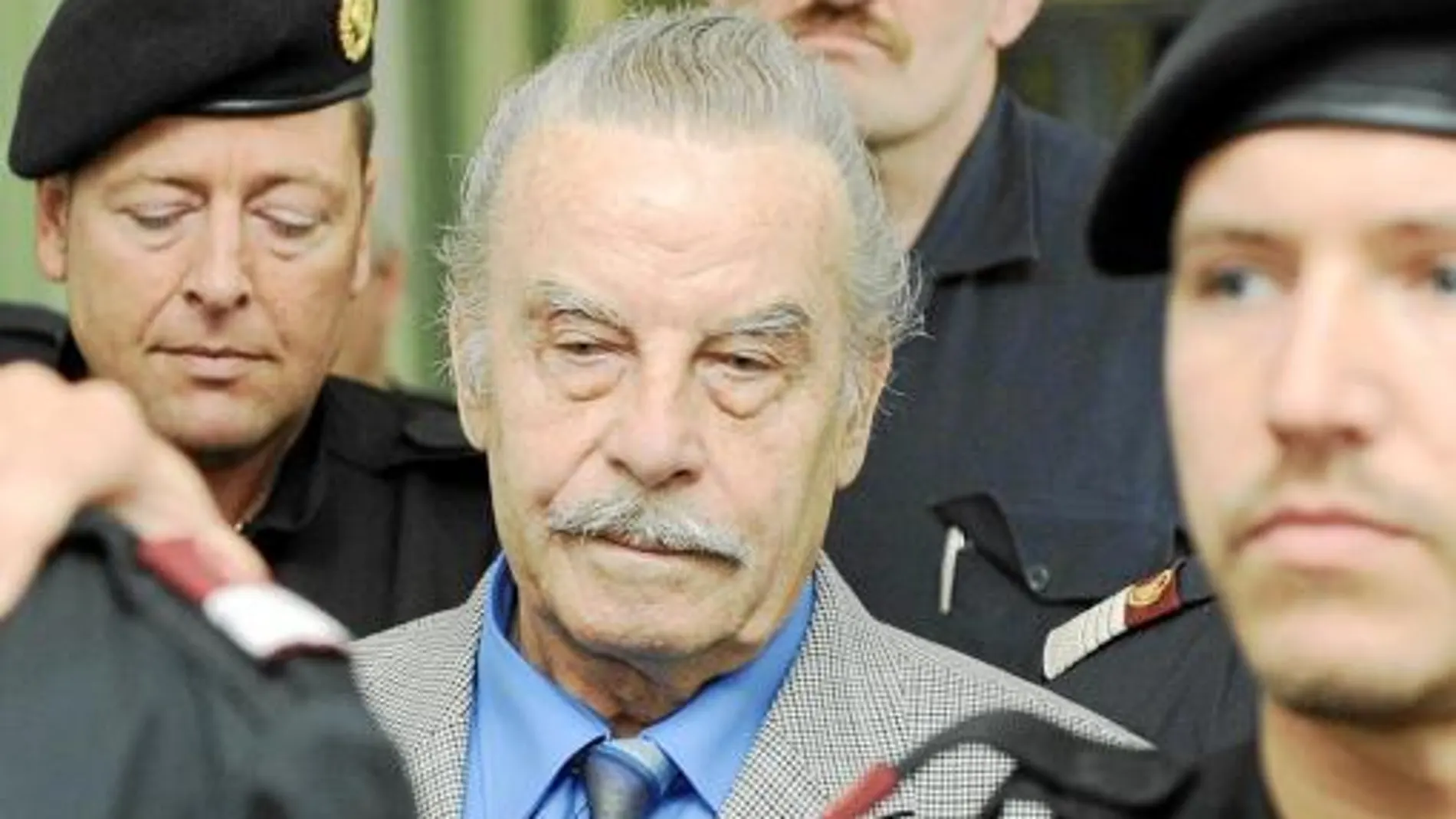 El Ayuntamiento ha autorizado un proyecto de chalés y oficinas de Josef Fritzl, quien solicitó el permiso dos años antes de ser detenido