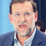 «Todo lo que anuncie Zapatero será sacar conejos de la chistera»