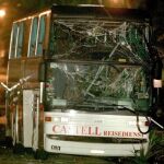 En el grave accidente de tráfico se han visto implicados un autobús y un turismo en Sant Pol de Mar
