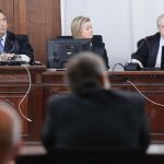 Vista de la sala de la Audiencia de Sevilla, en la jornada en la que terminó de leerse las declaraciones que el ex director de Trabajo Javier Guerrero ha hecho desde 2011 ante la Policía, la Guardia Civil y la jueza Alaya