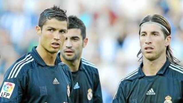 el gesto de frustración era evidente entre los jugadores madridistas. No lograron los 98 puntos