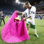 Sergio Ramón con el capote en San Siro