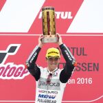 Francesco Bagnaia celebra su victoria