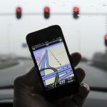 Evitar el uso del móvil al volante es una de las prioridades de todos los protocolos de seguridad
