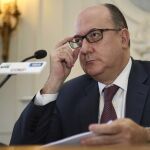 El presidente de la Asociación Española de Banca (AEB), José María Roldán, durante su participación en el Curso de la UIMP y la APIE.