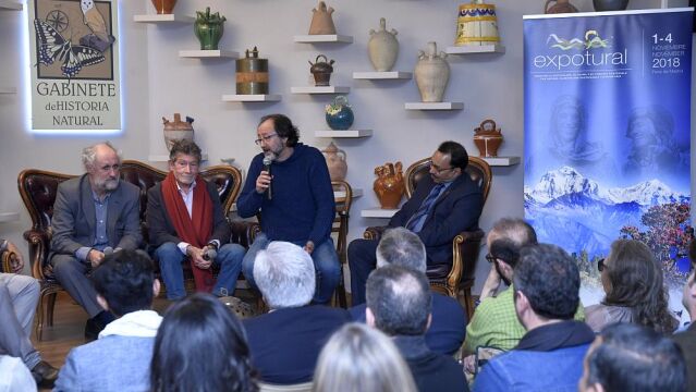 Luis Cueto, Carlos Soria , Luis Miguel Domínguez y Nuresh Shresta (Fundacion Hillary)