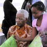 Mandela no asistirá a la apertura del Mundial tras la muerte de su biznieta
