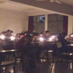 La verdad sobre la imagen de los universitarios a oscuras que ha dado la vuelta al mundo