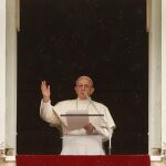 El Papa Francisco durante el rezo del Ángelus en el Vaticano