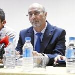 De izquierda a derecha, los representantes sindicales de UGT, CCOO, AMYTS, SATSE, CSIT-UP y USAE, ayer, en rueda de prensa