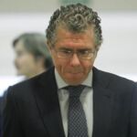 Granados: «Me pagan sin ir a trabajar. De cara a la gente, estoy en el banco»