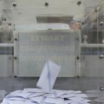 Los líderes políticos aprovechan la mañana para votar en referéndum