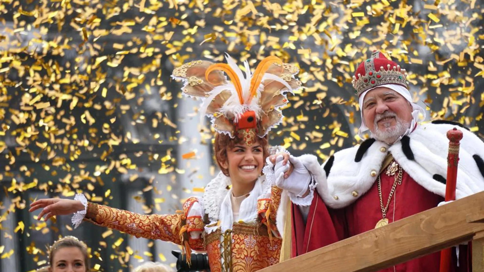 El «vuelo del ángel» marca el verdadero inicio de los carnavales de Venecia. En la imagen, Irene Rizzi