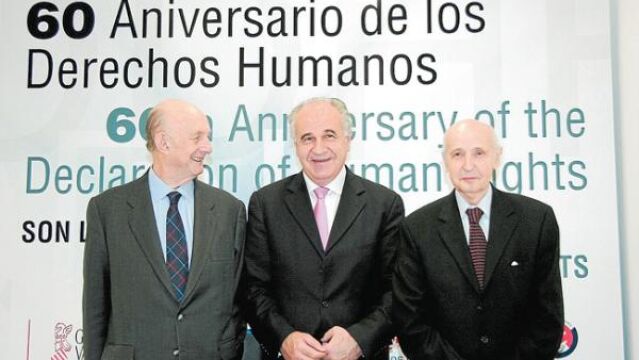 Ricardo Díez Hochleitner, patrono de la Fundación Cultura de Paz, Rafael Blasco y Santiago Grisolía