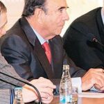 Botín, en la firma de los acuerdos