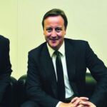En su web, Weatherley muestra una de sus fotos con Cameron con fecha del 5 de octubre. A la derecha, Carla en su burdel