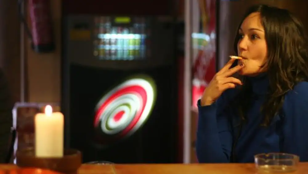 Las mujeres, más vulnerables que los hombres al tabaco