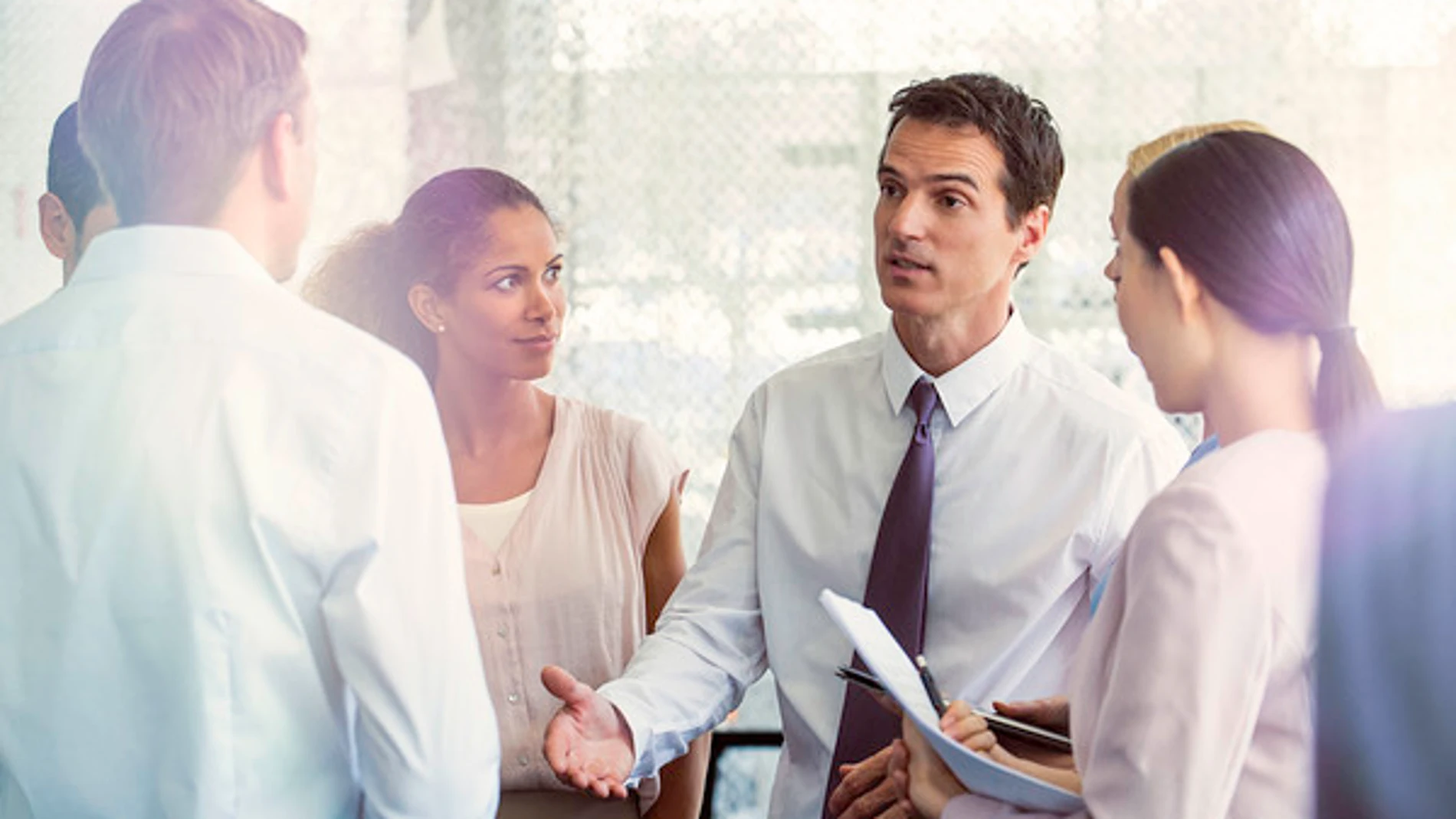 El Senado aprueba que la jornada laboral acabe a las 18:00 horas