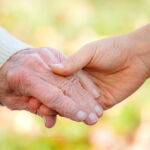 Una mujer declarada muerta despierta en la funeraria en Alemania