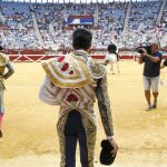 Imagen de la salida al ruedo de Illumbe de Enrique Ponce, José María Manzanares y Alberto López Simón