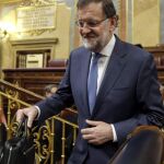 El presidente del Gobierno, Mariano Rajoy, al inicio de la sesión de control al Ejecutivo que hoy celebra el Congreso de los Diputados