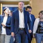 María José Català, Alberto Fabra, Jorge Bellver y Isabel Bonig, ayer en Les Corts