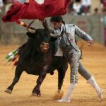 Pase de pecho de Cayetano Rivera en Ronda