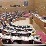Les Corts tienen 99 diputados. El Consell propuso reducirlo a 79, pero necesita pactar con el grupo socialista para aprobarlo