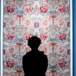 La obra «Madreselva» de William Morris es una de las obras maestras del Arts and Crafts, puede verse ahora en la exposición que ha abierto sus puertas en el Mnac