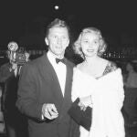 Patricia Neal y Kirk Douglas