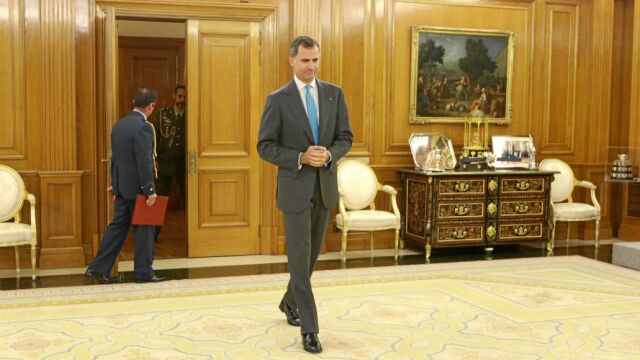 Don Felipe, en Zarzuela, durante una de las audiencias de la semana pasada