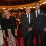 A la cita acudió el presidente de Tribuna Contenidos Digitales, Juan Antonio Martín Mesonero, así como el director territorial centro, Félix Ángel Carreras, quienes estuvieron acompañados por el presidente de la Diputación, Jesús Julio Carnero, y el alcalde de Valladolid, Óscar Puente, junto a su esposa, Laura Soria