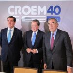 La Razón. De izda. a dcha., el presidente de Cepye, Antonio Garamendi, el de la patronal murciana Croem, José María Albarracín, y el presidente de la CEO, Juan Rosell