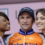 Cavendish vuelve a superar a Petacchi y desempata, Menchov llegó de rosa