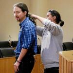 Iglesias se prepara para intervenir en televisión, ayer en el Congreso