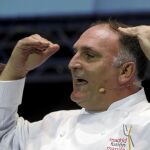 El chef José Andrés durante su ponencia "Alta cocina para cambiar el mundo. Huertos urbanos"