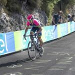 El ciclista italiano Diego Ulissi, del equipo Lampre, rueda durante la cuarta etapa del Giro de Italia