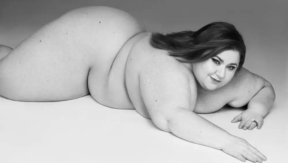 La actriz Itziar Castro se desnuda para luchar contra la gordofobia