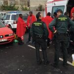 Un grupo de doce inmigrantes, todos ellos subsaharianos, han desembarcado esta mañana en la costa de Ceuta.