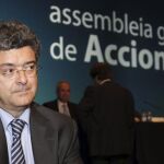 El director general de Finanzas de Telefónica, Santiago Fernández Valbuena, antes de iniciarse la asamblea