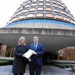 El presidente de la Generalitat, Ximo Puig, junto a la consellera Bravo ante el Tribunal Superior de Justicia
