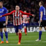 El delantero francés del Atlético de Madrid Kevin Gameiro, celebra su gol contra el Copenhage