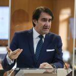 El consejero de Fomento y Medio Ambiente, Juan Carlos Suárez-Quiñones, presenta el Balance anual del Servicio de Emergencia 112