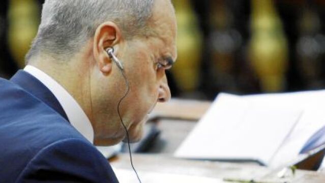 Un momento de la intervención ayer en el Senado de Manuel Chaves