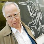 El pintor, ante una de sus obras, en una exposición en Zúrich (Suiza)